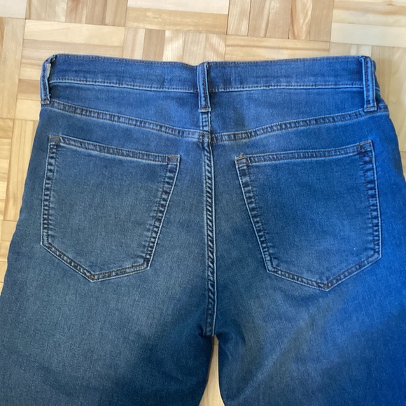 GAP jeans Girlfriend NWOT - Picture 3 of 7